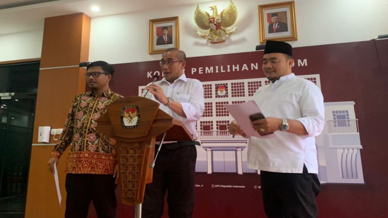 Suasana konferensi pers di Kantor KPU RI, Jakarta, Kamis (15/6/2023). ANTARA/Tri Meilani Ameliya
