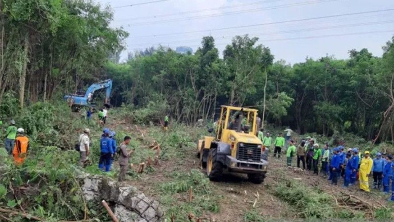 Lahan milik Pemprov DKI Jakarta di Jalan H Lebar, RT 06/01, Meruya, Jakarta Barat, Rabu (18/1/2023). ANTARA/HO-Pemkot Jakarta Barat.