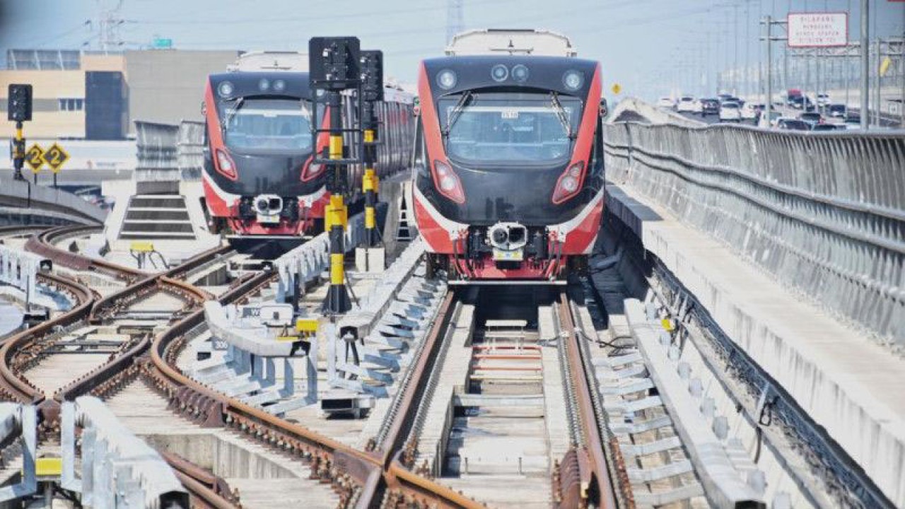 Suasana pengerjaan LRT Jabodebek. ANTARA/ HO-Humas LRT