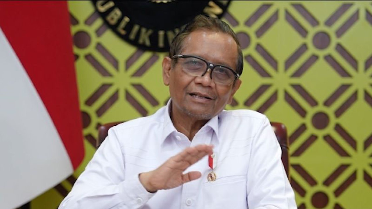 Tangkapan layar pernyataan pers Pelaksana tugas Menteri Komunikasi dan Informatika (Menkominfo) Mahfud MD terkait peluncuran SATRIA-1, Senin (19/6/2023). (Kominfo)