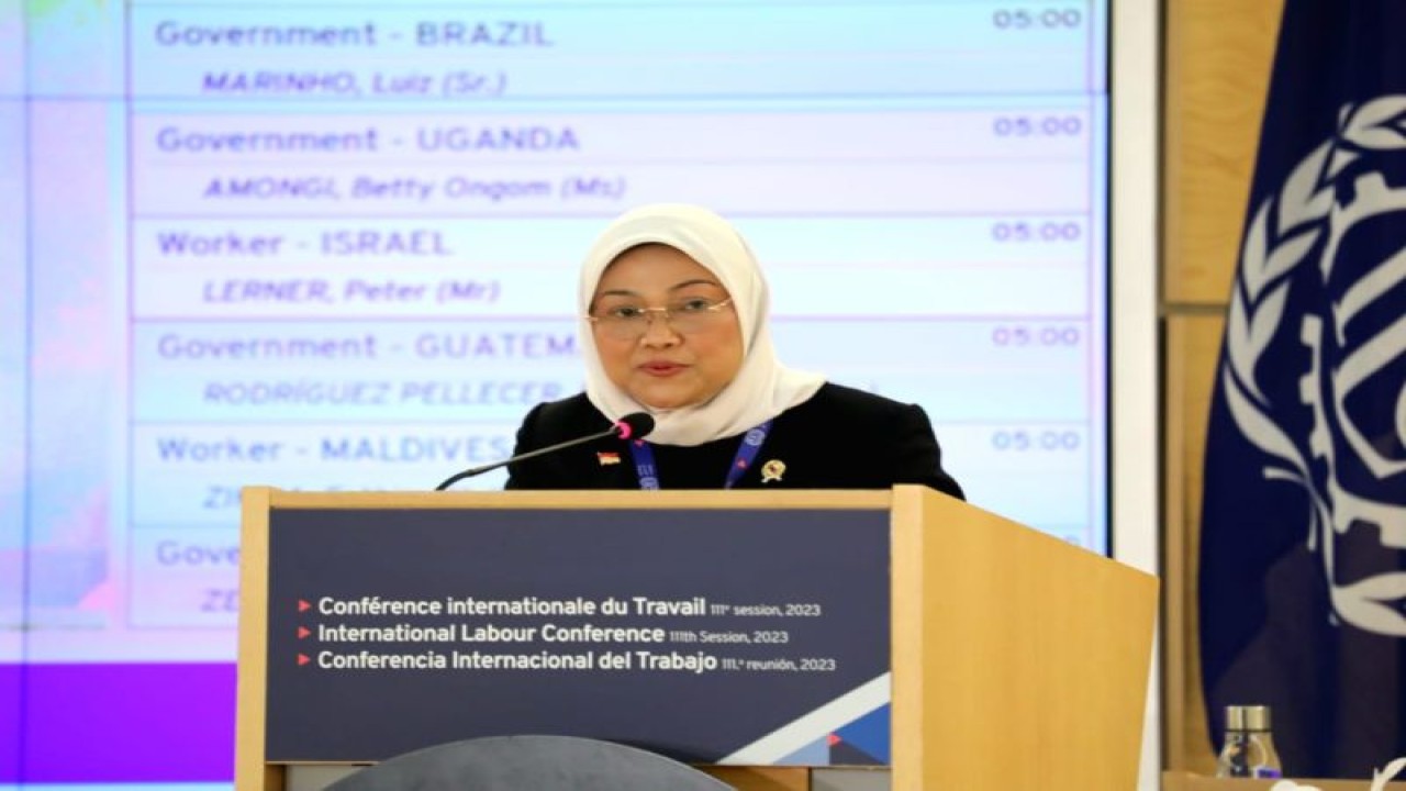 Menaker Ida Fauziyah saat menyampaikan pidato nasional pada International Labour Conference (ILC) ke-111 di Jenewa, Swiss, Selasa (13/6/2023). (ANTARA/HO-Kemnaker)