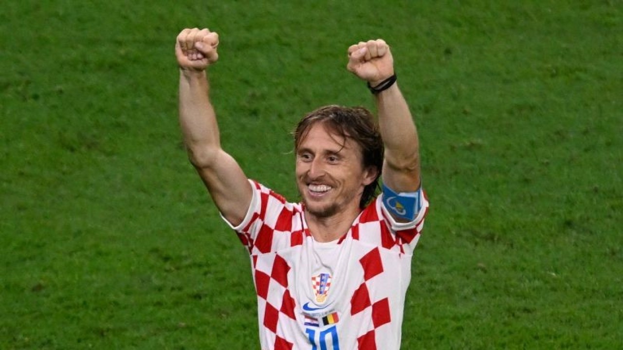 Pemain sepak bola Kroasia Croatia Luka Modric saat tampil di Piala Dunia Qatar 2022. (AFP/ALFREDO ESTRELLA)