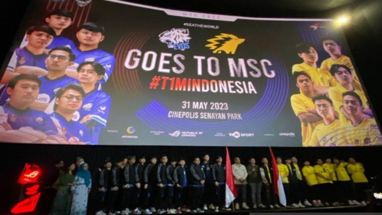 Tim MLBB Indonesia dalam acara pelepasan kontingen sebelum menjalani turnamen Mobile Legends: Bang Bang South East Asia Championship (MSC) 2023 di Cinepolis Senayan Park, Jakarta, Rabu (31/5/2023) (HO/MLBB Indonesia)