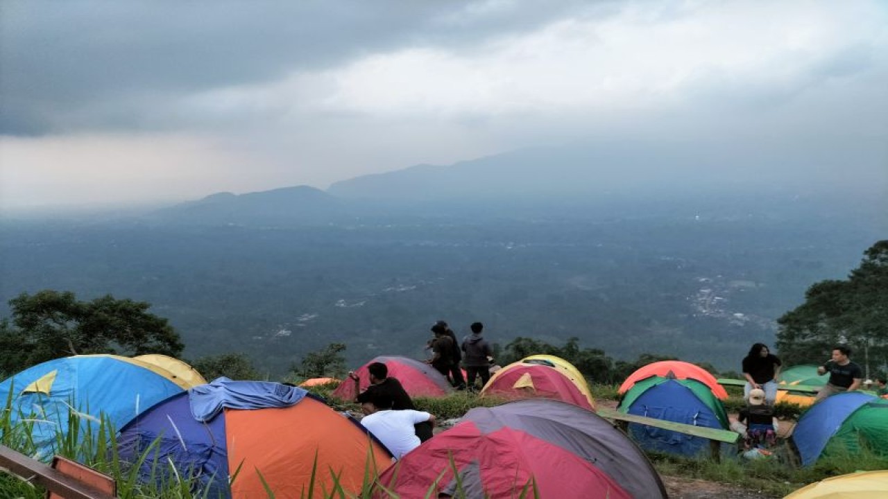 Suasana keindahan di objek wisata Temiangan Hill Lampung Barat. ANTARA/Riadi Gunawan