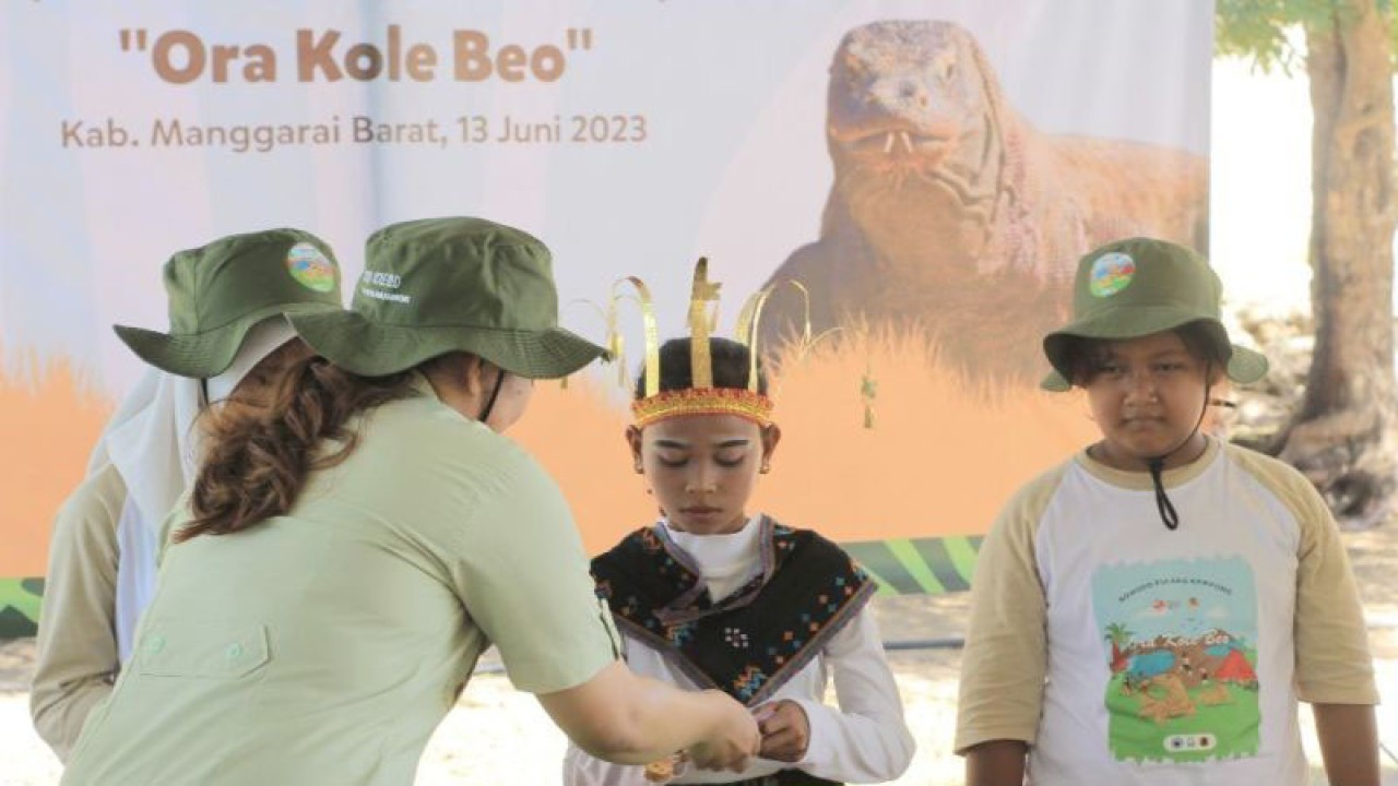 Taman Safari Indonesia mengampanyekan Gerakan Cintai Komodo di Kabupaten Manggarai Barat, Nusa Tenggara Timur (NTT). (ANTARA/HO-Taman Safari Indonesia)