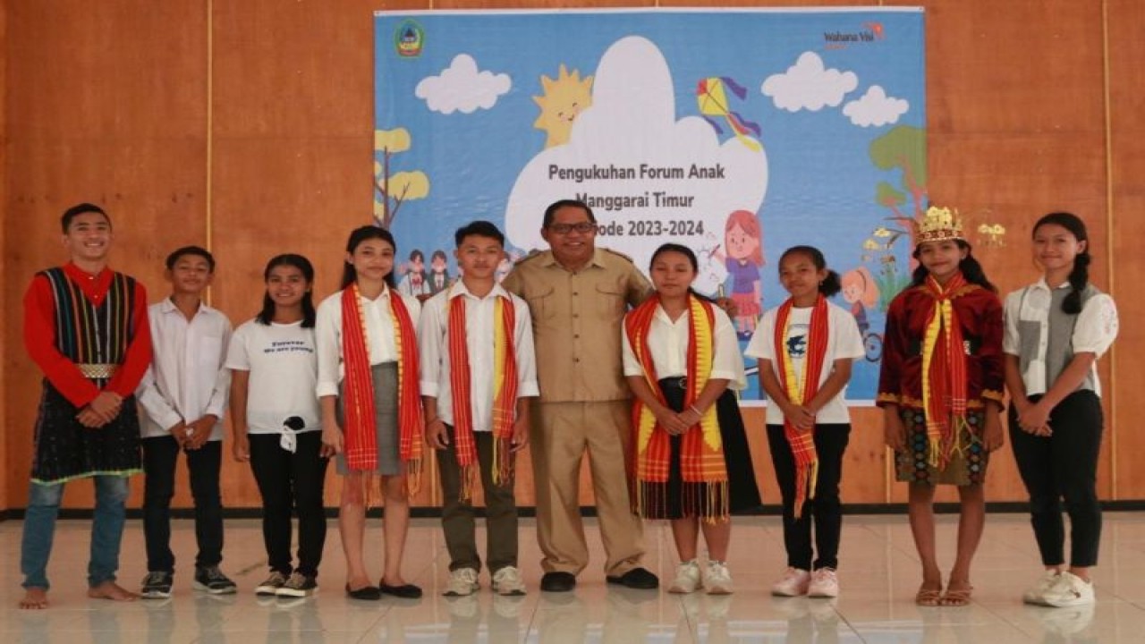 Pengukuhan Forum Anak Manggarai Timur di Kabupaten Manggarai Timur, NTT, Senin (26/6/2023). (ANTARA/HO-Prokopim Manggarai Timur)