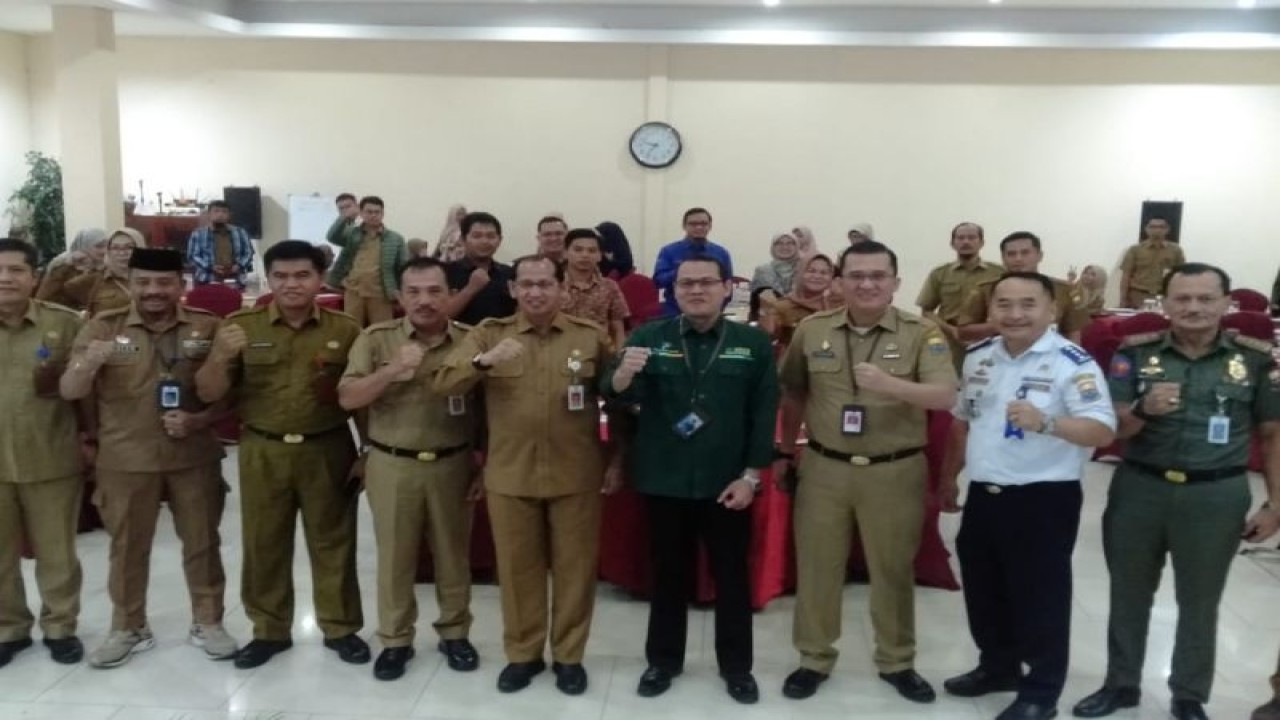 Para peserta FGD untuk mempersiapkan satu data provinsi Jambi oleh Diskominfo Provinsi Jambi, Rabu (21/6/23).(ANTARA/Diskominfo Jambi)