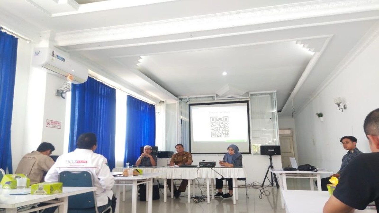 Pihak BPJS Kesehatan Pasaman Barat saat menyampaikan program JKN KIS ke masyarakat.