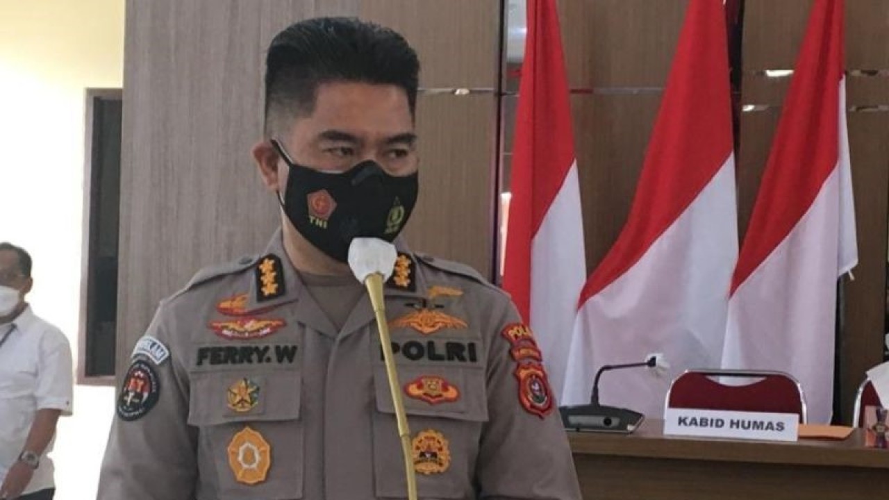 Kabid Humas Polda Sultra Kombes Pol. Ferry Walintukan. (Antara/La Ode Muh Deden Saputra)