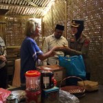 Polres Kulon Progo bagikan paket sembako kepada warga Kalirejo-1687170767