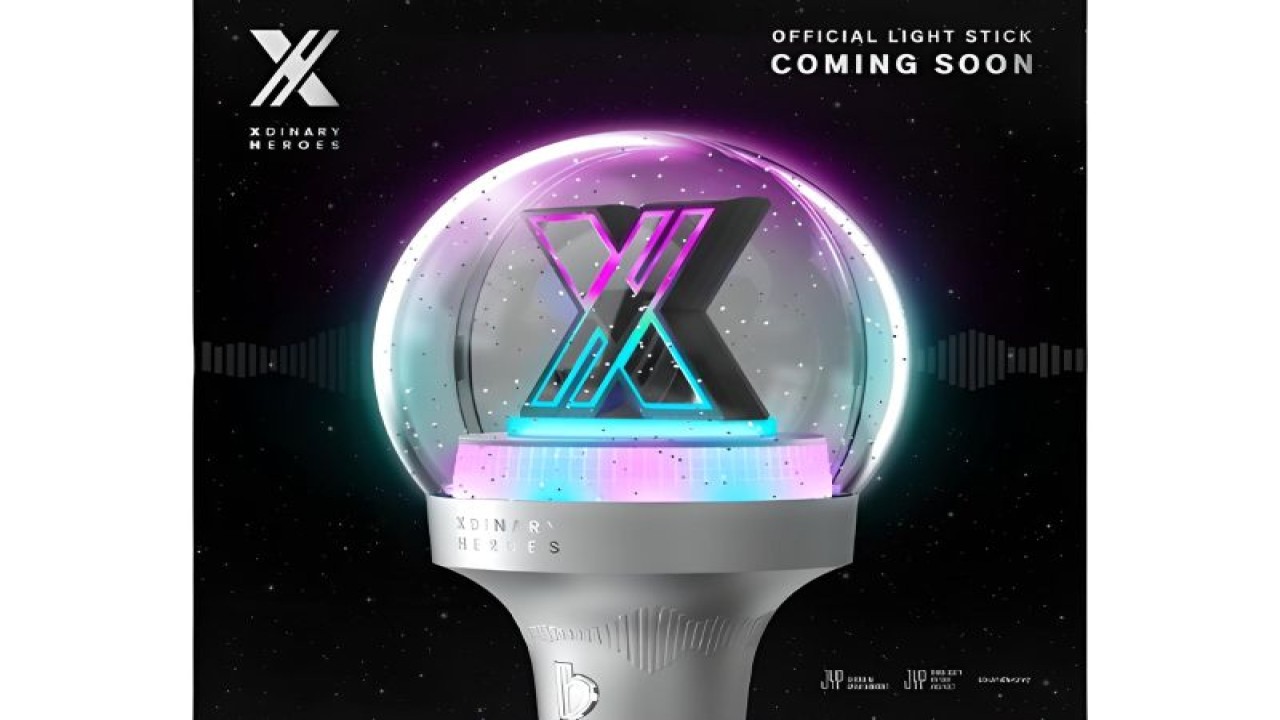 Poster light stick resmi dari group band Xdinary Heroes (ANTARA/Twitter.com @XH_official)