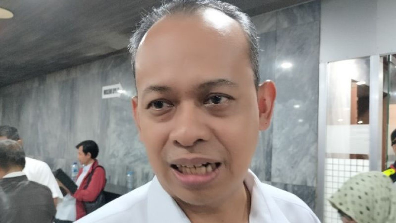Direktur Jenderal Perumahan Kementerian PUPR Iwan Suprijanto menyampaikan keterangan kepada awak media di DPR RI, Jakarta, Selasa (13/6/2023). ANTARA/Aji Cakti