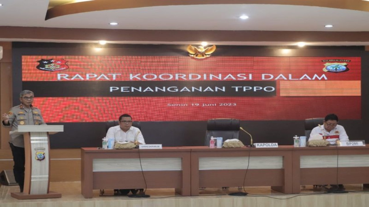 Kapolda Sulut Irjen Pol Setyo Budiyanto saat membuka Rakor penanganan TPPO. ANTARA/HO-Humas Polda Sulut (1)