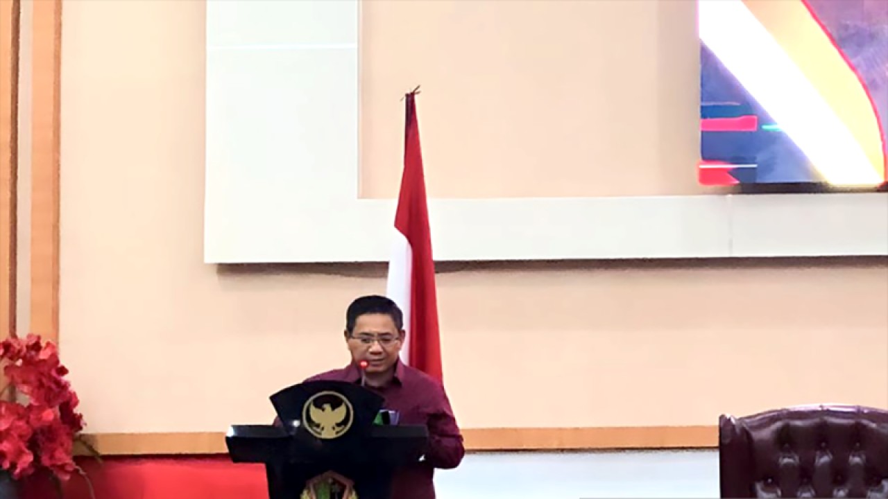 Penjabat Sekretaris Daerah Provinsi Gorontalo Syukri Botutihe memberikan sambutan pada program magang di Kota Gorontalo. ANTARA/HO-Diskominfotik Provinsi Gorontalo