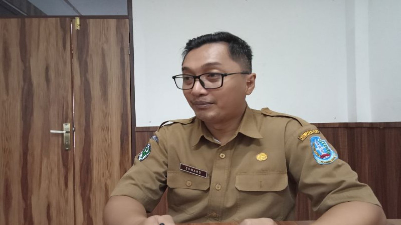 Sekretaris Dinas Kesehatan Kabupaten Jayapura Edward Sihotang (ANTARA/Agustina Estevani Janggo)