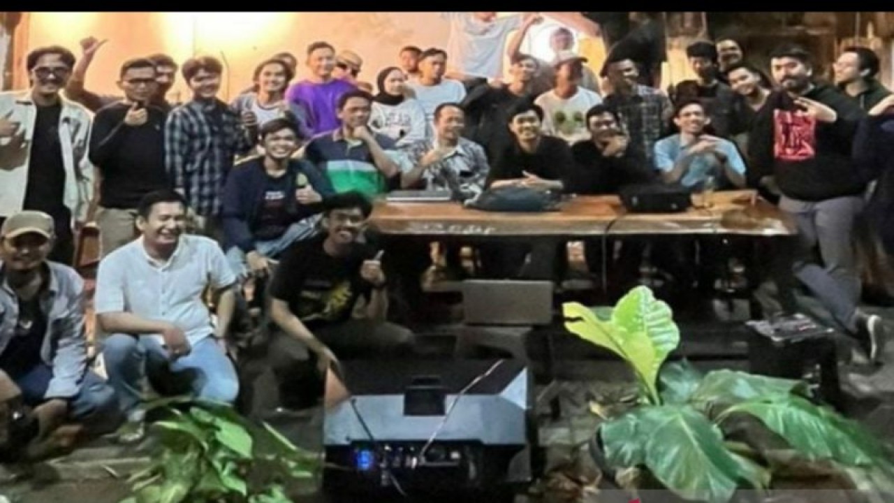 Aktivis lingkungan di Sumsel berkumpul diskusikan berbagai upaya untuk menyelamatkan gambut dan magrove menghadapi krisis iklim. (ANTARA/Yudi Abdullah/23)