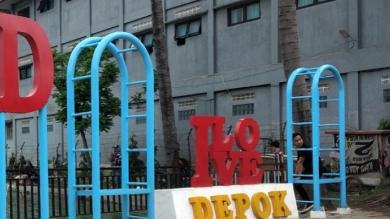 Tempat berswa foto di Situ Rawa Besar Kota Depok (ANTARA/Foto: Feru Lantara)