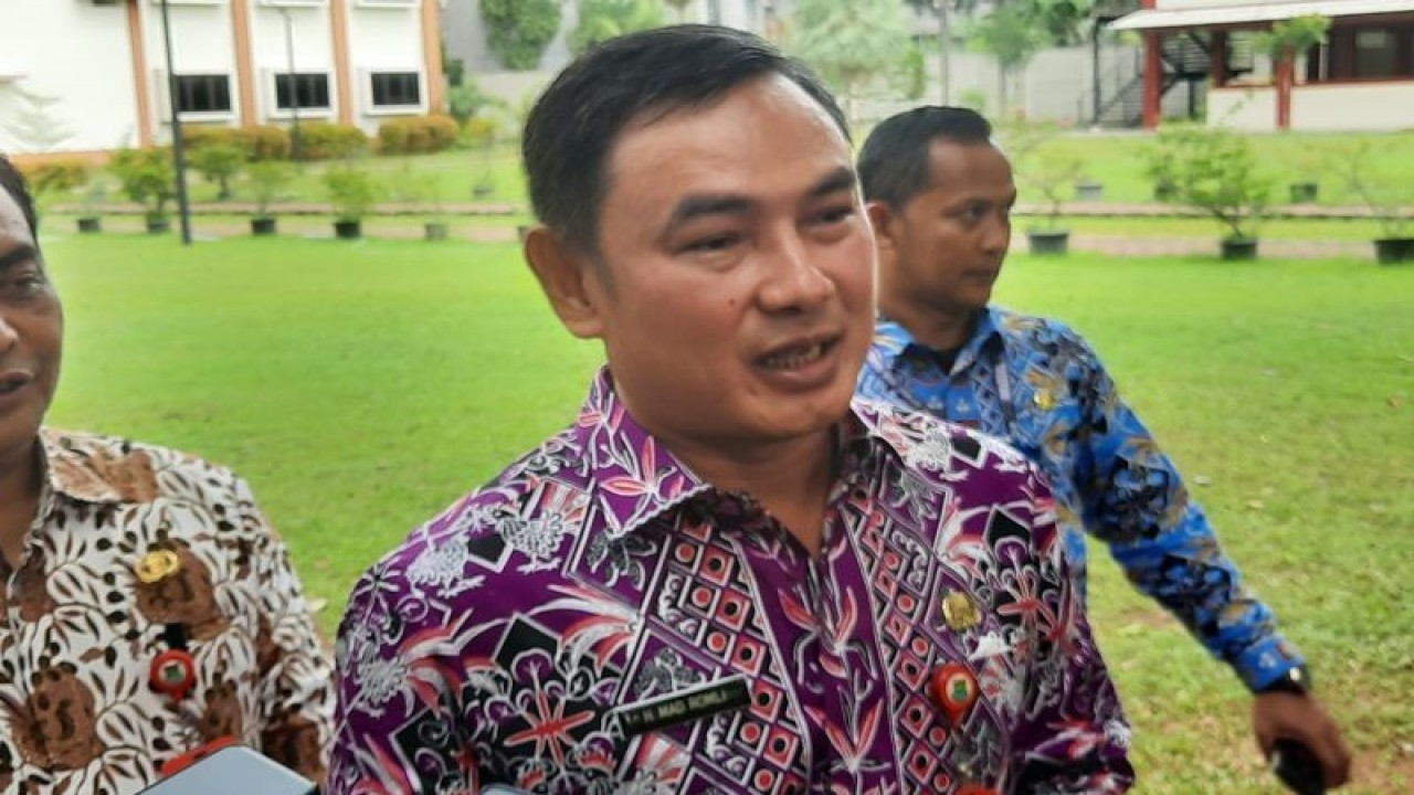 Wakil Bupati Tangerang Mad Romli (Azmi Samsul Maarif)