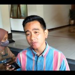 Wali Kota Surakarta Gibran Rakabuming Raka bertemu dengan wartawan di Solo, Selasa (13/6/2023). ANTARA/Aris Wasita-1686724149