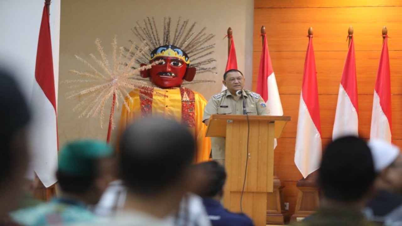 Wakil Wali Kota Jakarta Utara Juaini saat sosialisasi tata cara pemotongan hewan kurban di Balai Yos Sudarso, Jakarta Utara, Selasa (20/6/2023). ANTARA/HO-Kominfotik Jakut