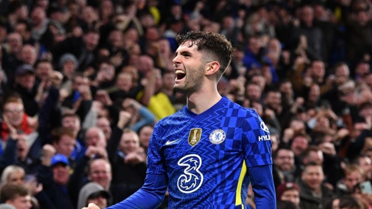 Selebrasi Christian Pulisic setelah mencetak gol untuk Chelsea dalam pertandingan leg pertama babak 16 besar Liga Champions lawan Lille di Stamford Bridge pada 22 Februari 2022. Pulisic resmi pindah ke AC Milan dari Chelsea pada 13 Juli 2023. ANTARA/AFP/JUSTIN TALLIS