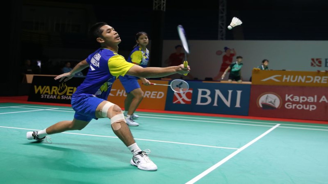 Ganda campuran Indonesia Adrian Pratama/Felisha Alberta Nathaniel Pasaribu saat berlaga di BNI Badminton Asia Junior Championships 2023, di GOR Amongraga, Yogyakarta, 9/7/2023. (ANTARA/HO/PBSI)