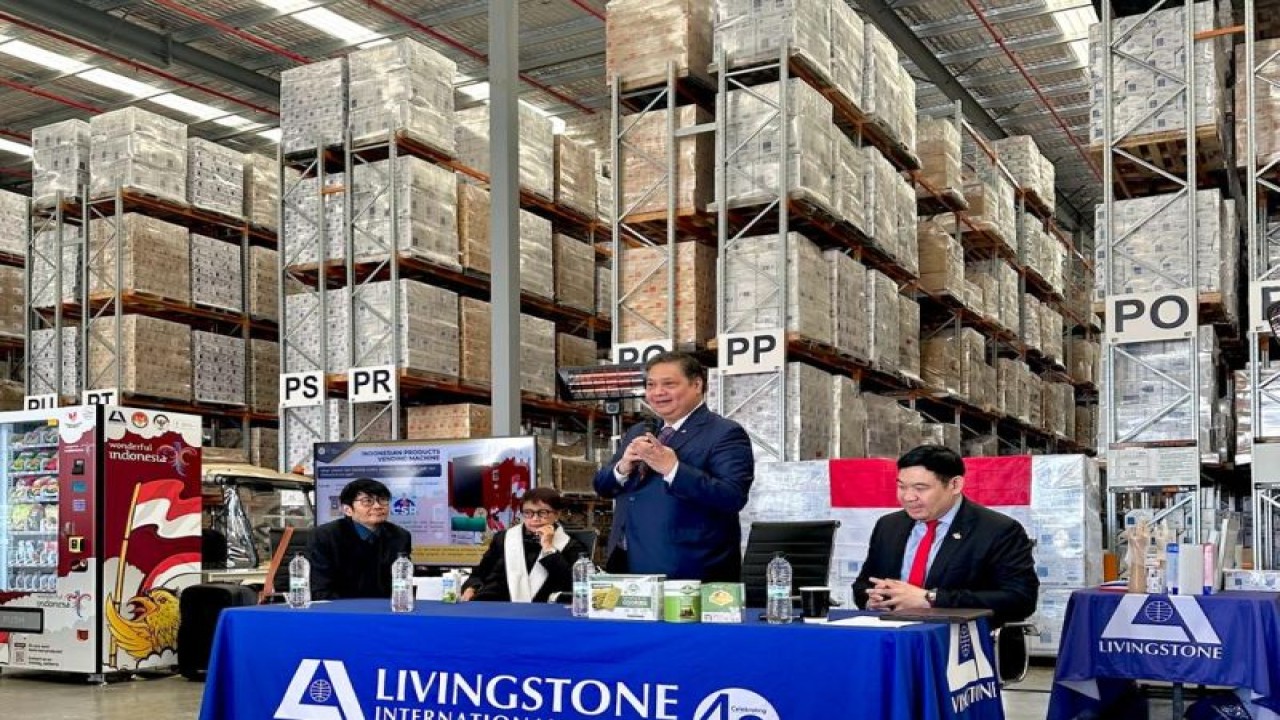 Menteri Koordinator Bidang Perekonomian Airlangga Hartarto dalam Annual Leaders’ Meeting (ALM) Indonesia-Australia 2023 di Australia, Selasa (27/6/2023). (ANTARA/HO-KemenkoEkonomi/pri)