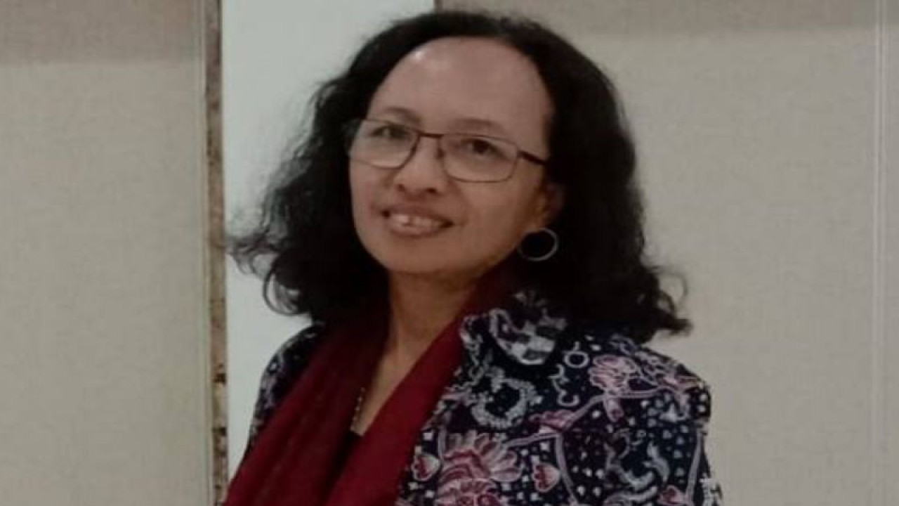 Aktivis LSM Gerakan Bersama Perempuan, Lusi Peilouw. ANTARA/Winda Herman.