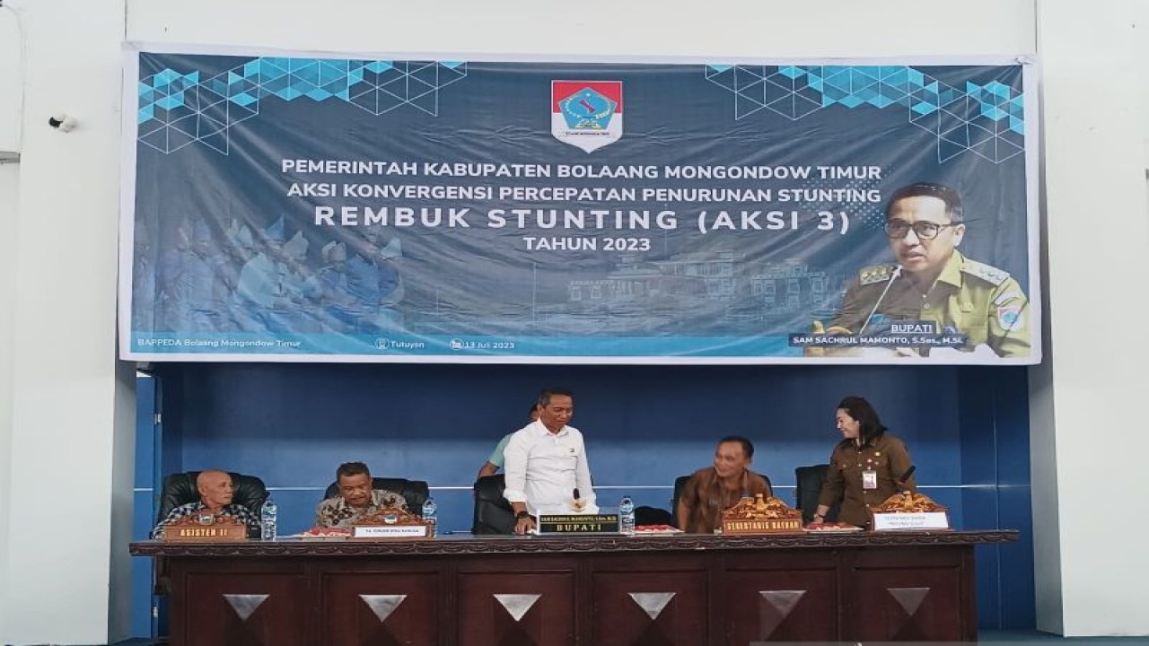 Bupati Bolaang Mongondow Timur Sam Sachrul Mamonto mengatakan angka stunting turun menjadi 163 orang setelah dilakukan intervensi. (ANTARA/Karel A Polakitan)
