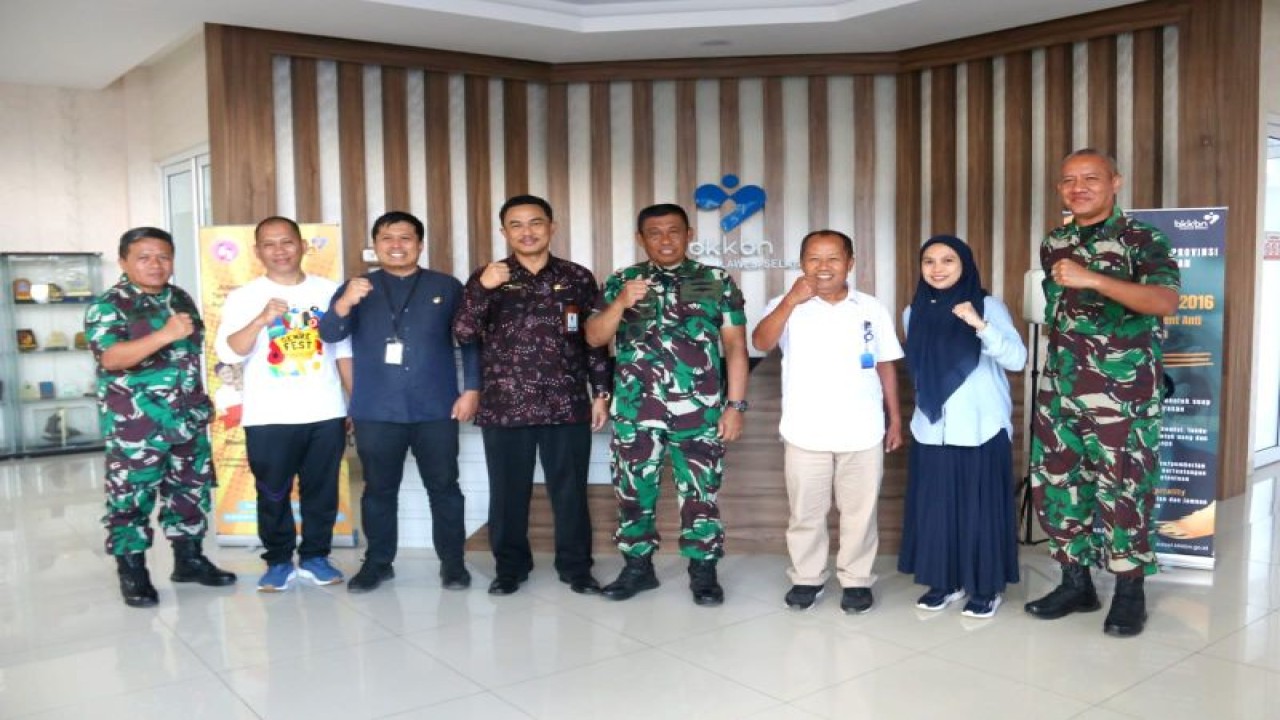 Audiensi Lantamal VI dengan BkKBN Sulsel untuk berkolaborasi menurunkan angka prevalensi Stunting,. (Antara /HO-BKkBN Sulsel)
