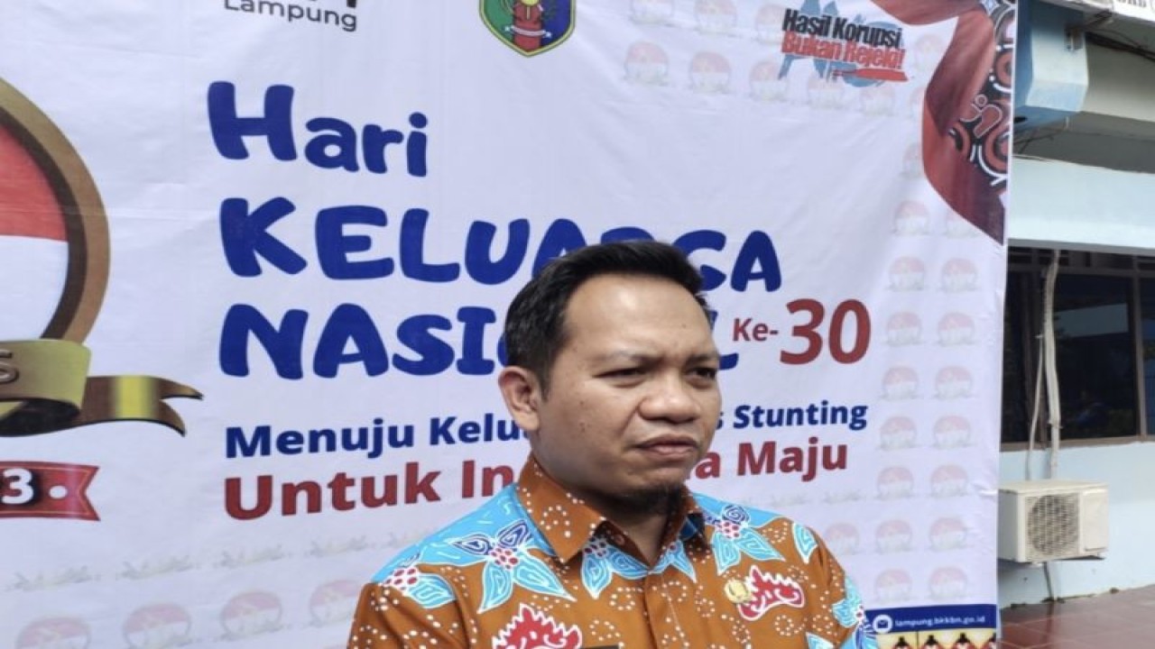 Kepala Perwakilan Badan Kependudukan dan Keluarga Berencana Nasional (BKKBN) Lampung dr Nurizky Permanajati saat memberi keterangan. ANTARA/Ruth Intan Sozometa Kanafi.