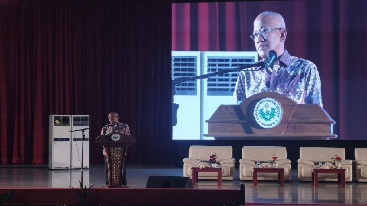 Anggota VI Badan Pengawas Keuangan (BPK) RI Dr Pius Lustrilanang. ANTARA/Munawar Mandailing