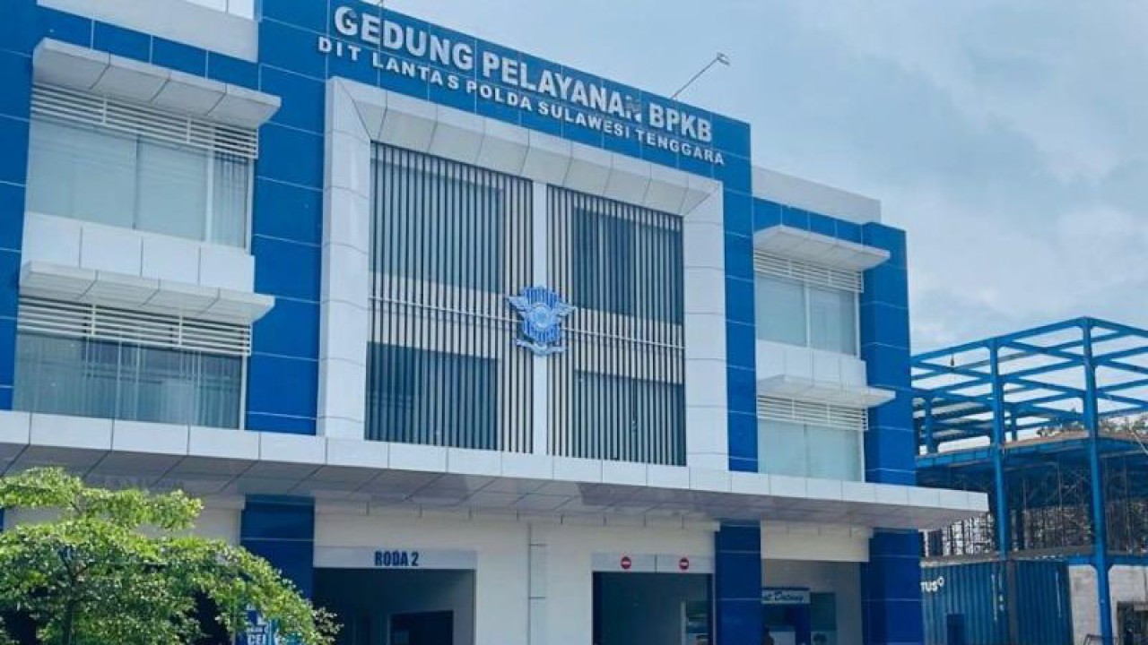 Gedung Pelayanan BPKB Dirktorat Lalu Lintas Polda Sultra. ANTARA/La Ode Muh Deden Saputra.