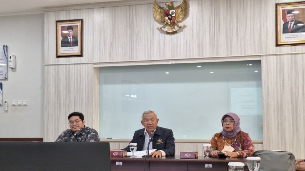 Dekan Fakultas Teknik Universitas Pancasila (FTUP) Dr.Ir. Budhi Muliawan Suyitno (ANTARA/ Foto: Feru Lantara)