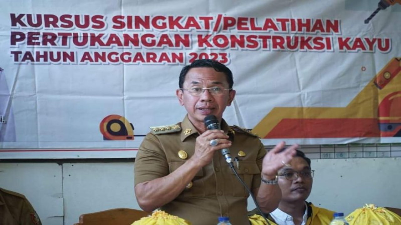 Bupati Sigi Mohamad Irwan (ANTARA/HO-Dok Prokopim Setda Pemkab Sigi)