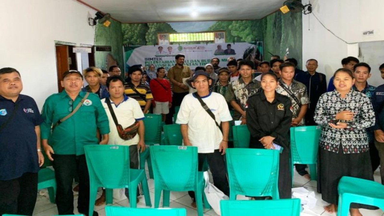 Peserta Bimtek Pelestarian Adat dan Budaya di Desa Muara Andeh, Kecamatan Muara Samu, Kabupaten Paser, Kaltim. (ANTARA/ Ho DPMPD Kaltim)