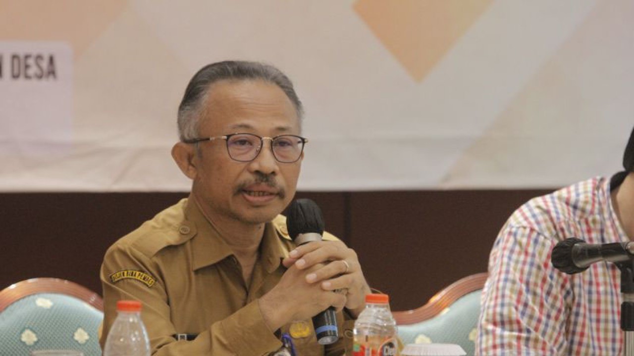 Direktur Jenderal (Dirjen) Bina Pemdes Eko Prasetyanto Purnomo Putro saat menerima perwakilan dari TNI, Polri, Kesbangpol, BRI, BSI, dan Kemenko Koperasi dan UMKM, di Gedung Bina Pemdes, Jakarta, Selasa (4/7/2023). ANTARA/HO-Ditjen Bina Pemdes