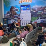 Foto dok. Sejumlah penumpang menunggu di Stasiun Jember (ANTARA/HO-Humas KAI Daop 9 Jember)-1689248617
