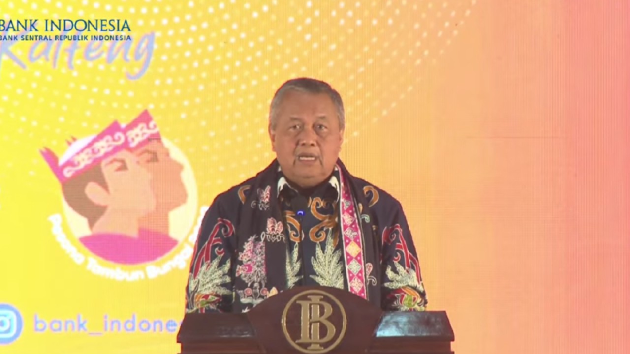 Tangkapan layar Gubernur Bank Indonesia (BI) Perry Warjiyo dalam acara Gerakan Nasional Bangga Buatan Indonesia (Gernas BBI) dan Gerakan Bangga Berwisata di Indonesia (GBWI) secara hybrid di Jakarta, Jumat (14/7/2023). ANTARA/ Muhammad Heriyanto.