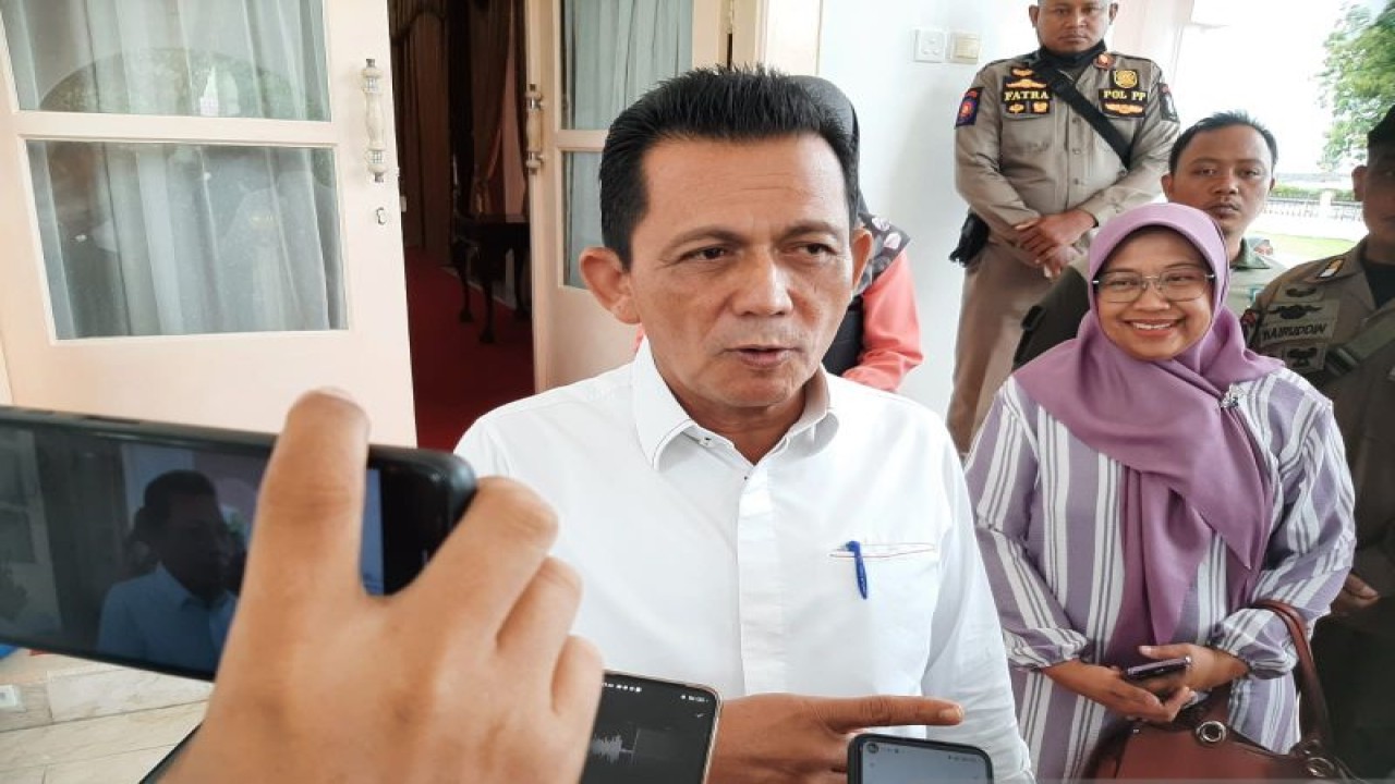 Gubernur Kepulauan Riau (Kepri), Ansar Ahmad. (Ogen)
