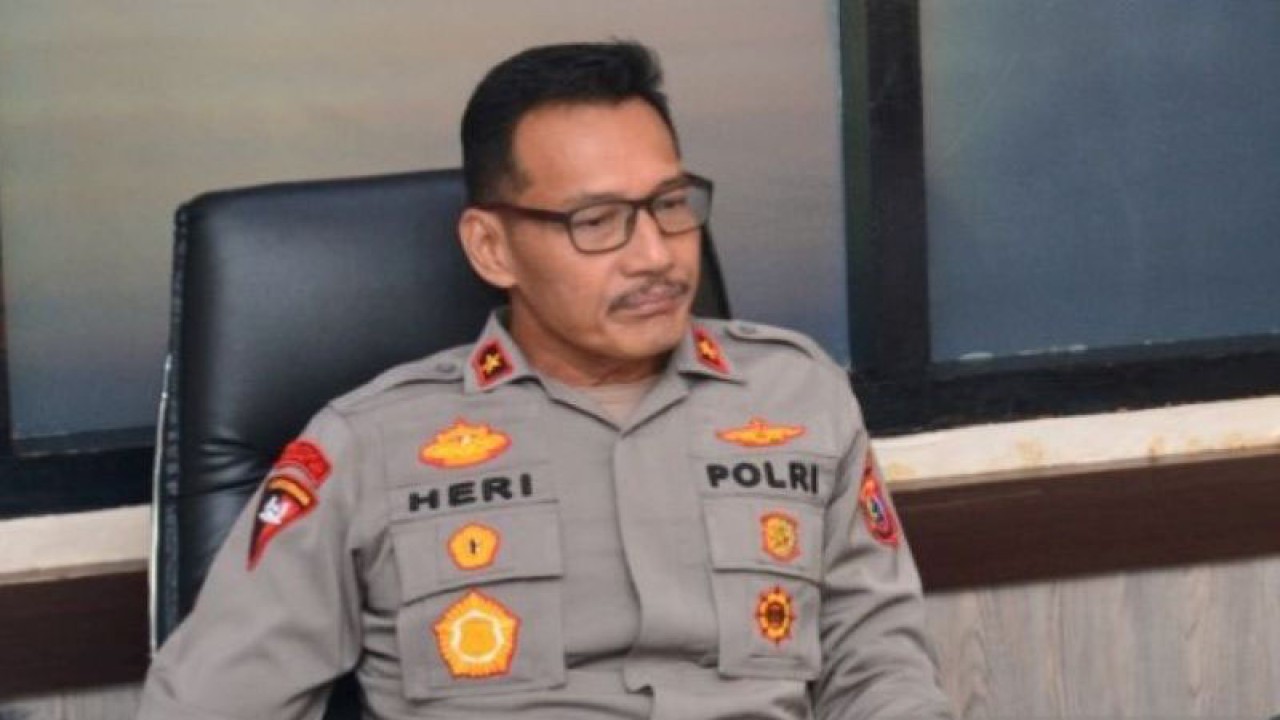 Wakil Kepala Kepolisian Daerah Nusa Tenggara Timur, Brigjen Pol Drs Heri Sulistianto (ANTARA/Benny Jahang)