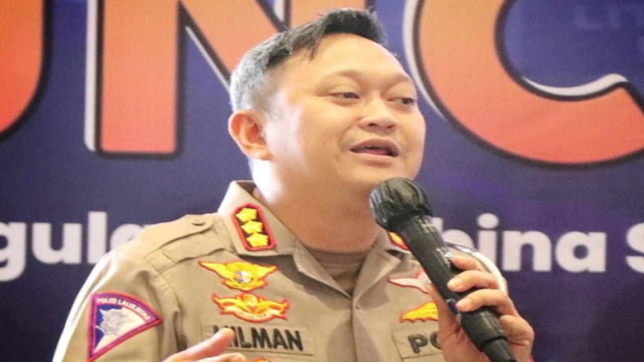 Direktur Lalu Lintas Polda Sumbar Kombes Pol Hilman Wijaya (ANTARA/HO Ditlantas Polda Sumbar)