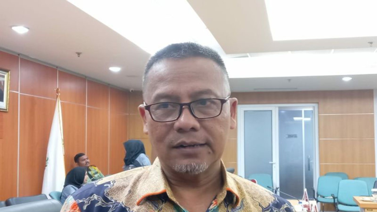 Anggota Komisi A DPRD DKI Jakarta Karyatin Subiyantoro memberikan keterangan kepada wartawan, Jakarta, Rabu (26/7/2023). ANTARA/Luthfia Miranda Putri