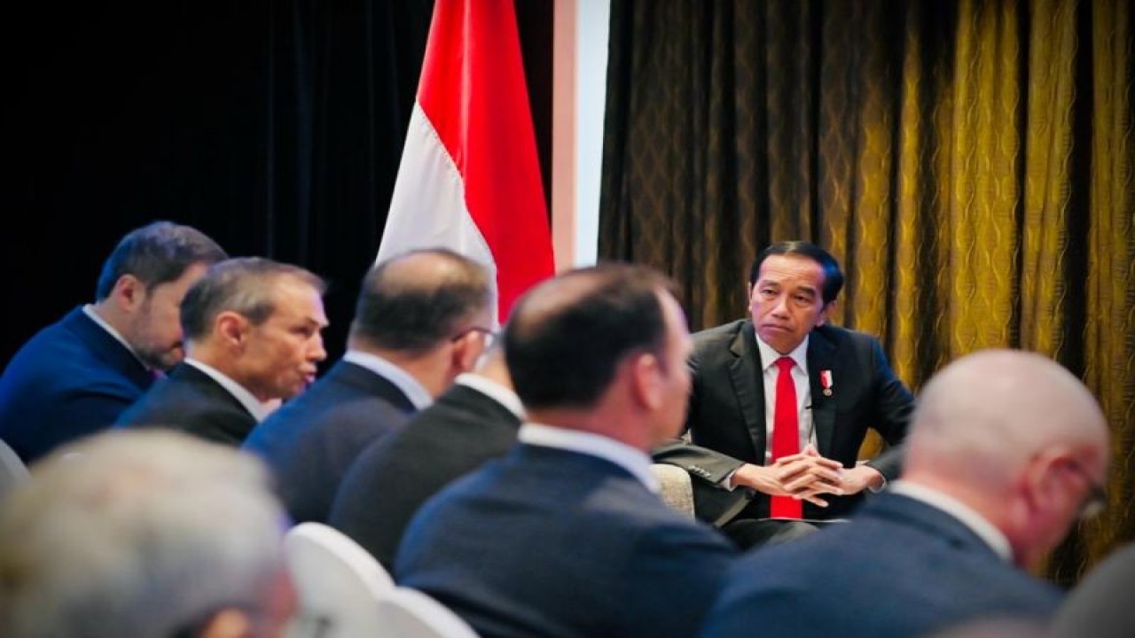Presiden Joko Widodo menghadiri pertemuan dengan para investor Australia di Sidney, Australia, Selasa (4/7/2023). ANTARA/HO-Biro Pers Sekretariat Presiden