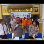 Kapolres OKU dalam ores rilis ungkap kasus peredaran narkoba, Selasa. ANTARA/Edo Purmana/23.-1689058603