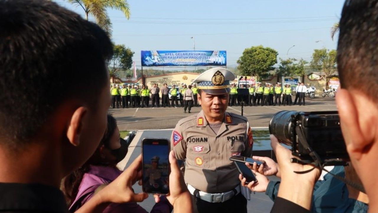 Kasat Lantas Polres Kulon Progo AKP Johan Rinto Damar Jati. (ANTARA/Sutarmi)