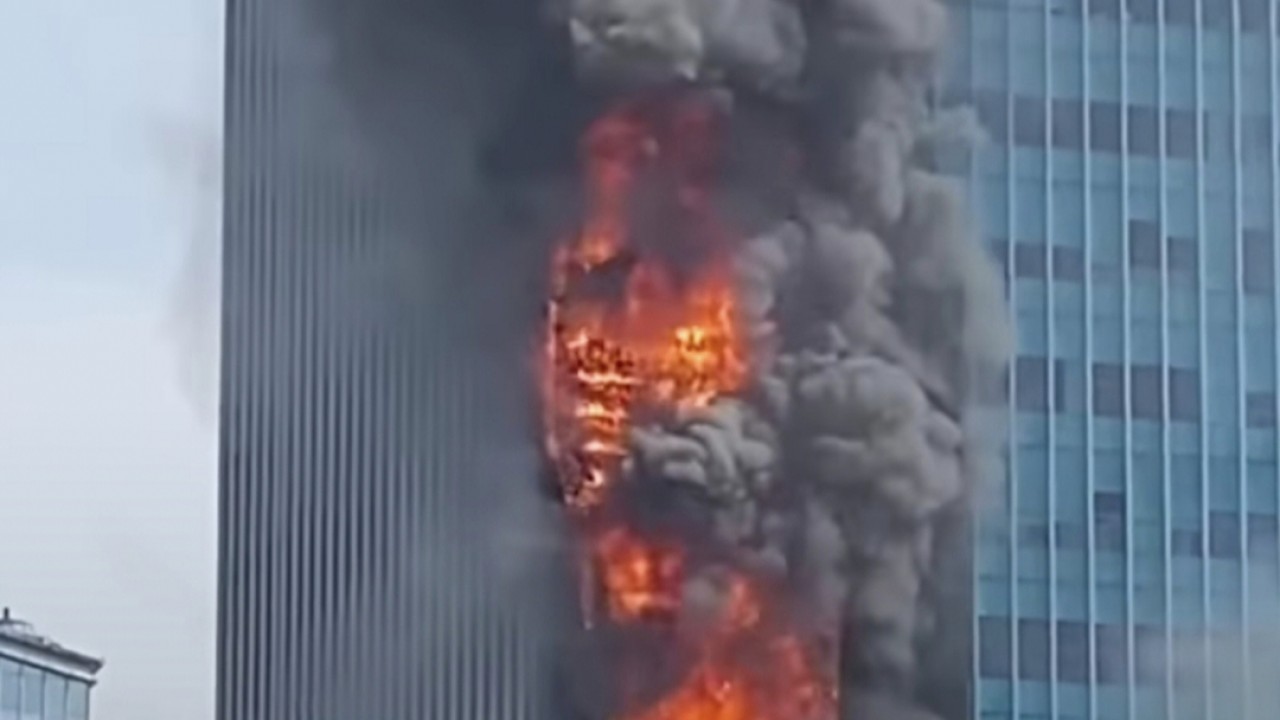 Kebakaran di Gedung K-Link Tower Gatot Subroto