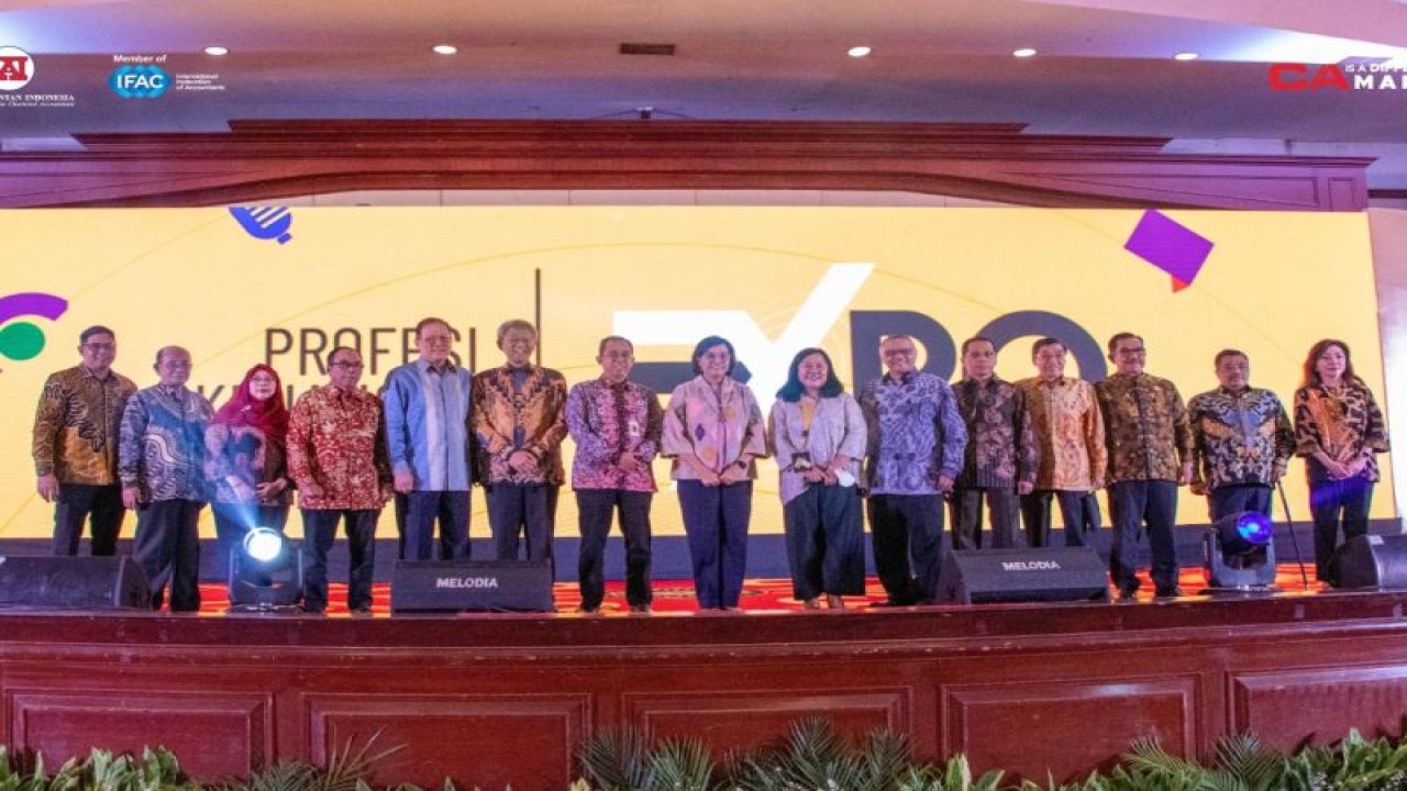 Kementerian Keuangan (Kemenkeu) mendorong seluruh profesi keuangan bisa ikut mengawal terhadap pemulihan perekonomian nasional guna melewati beberapa ancaman ekonomi yang kian sophisticated (rumit) ke depannya. Antara/HO-IAI.