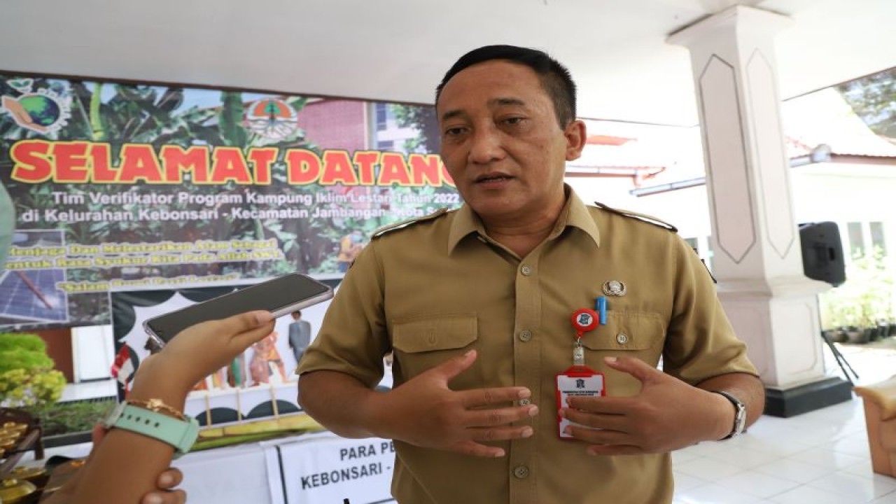 Kepala DLH Surabaya Agus Hebi Djuniantoro (ANTARA/HO-Diskominfo Surabaya)