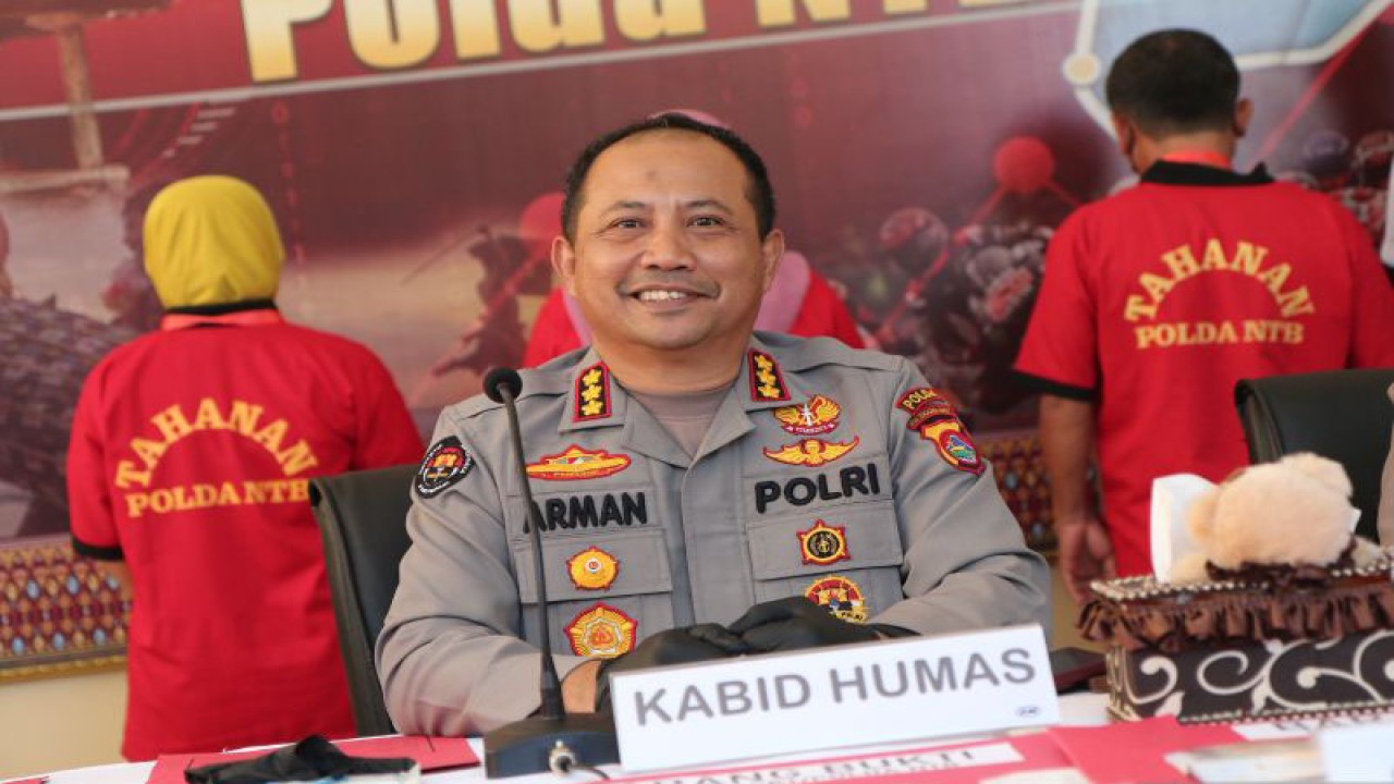 Kepala Bidang Humas Polda NTB Kombes Polisi Arman Asmara Syarifuddin. (ANTARA/Dhimas BP)